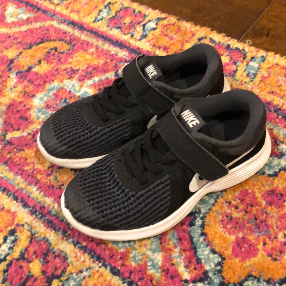 Boys Nike size 12